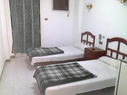 4 Seasons Hotel Gurdaka Kültér fotó
